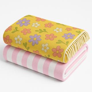 Beach Blankets & Towels